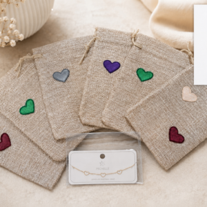 Lovely Hearts Armband Goudkleurig met Cadeauzakje