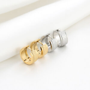 Sparkle Hoops Oorbellen, Goudkleurig of Zilverkleurig, inclusief cadeauzakje