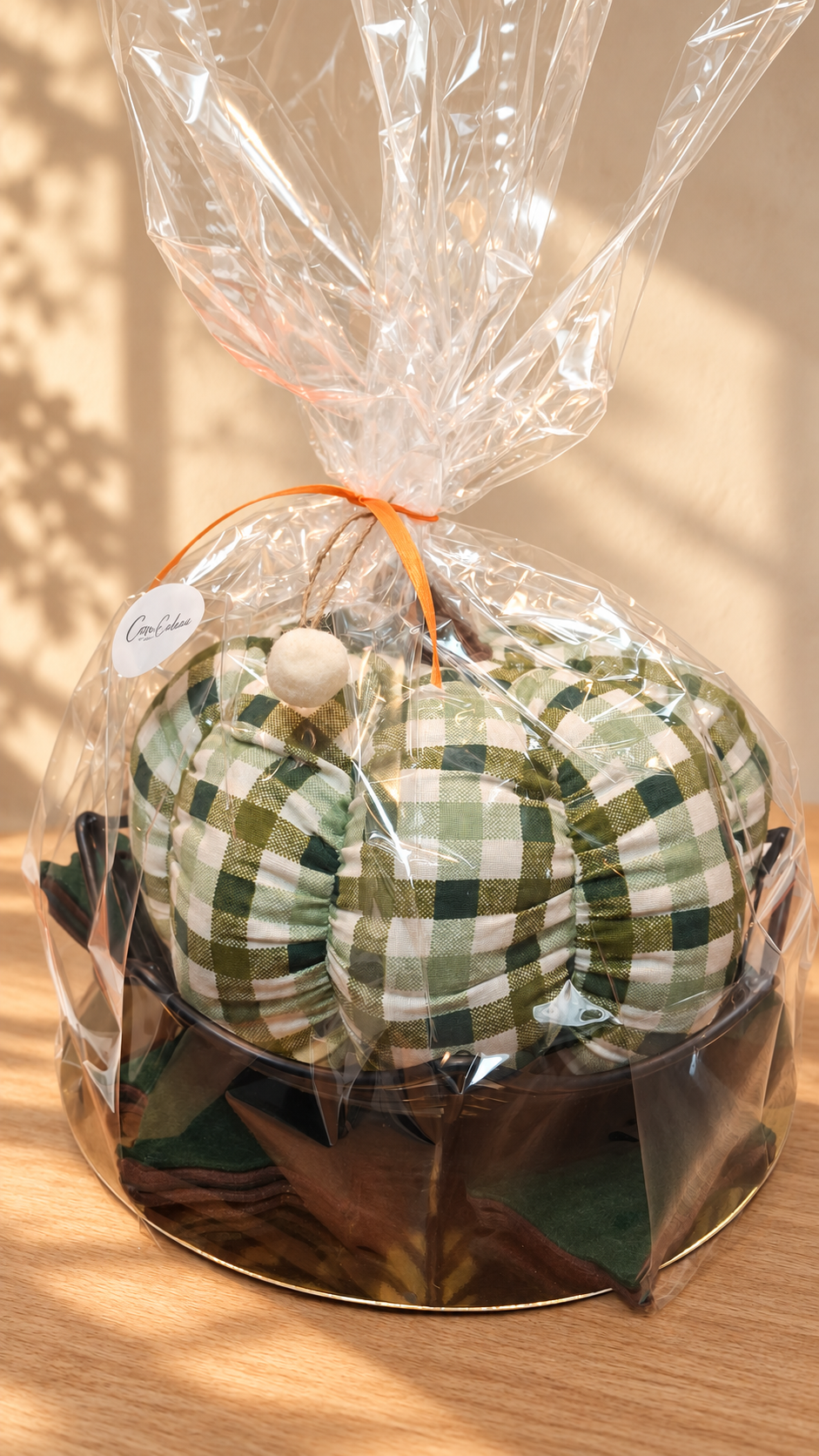 Autumn Leaves Cadeaupakket – Pompoenkussen, spinnenmandje & placemats